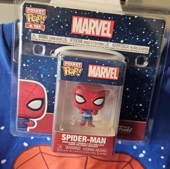 Marvel Spiderman tshirt and pop figure - Picture 4 of 4